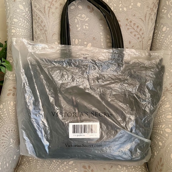 NWT VS Large Puffer Tote/ Black - Picture 6 of 7